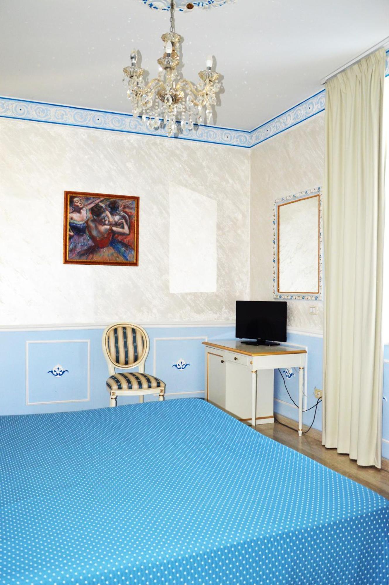 Nouvel Hotel Des Bains เปซาโร ห้อง รูปภาพ